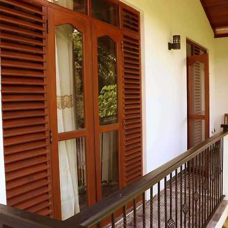 Villa Royce Kandy Bagian luar foto